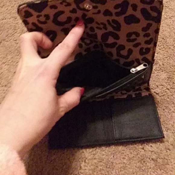 Wallet - Picture 4 of 6